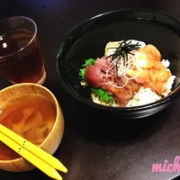 海鮮丼♡舞茸のお吸い物♡|micha♡さん