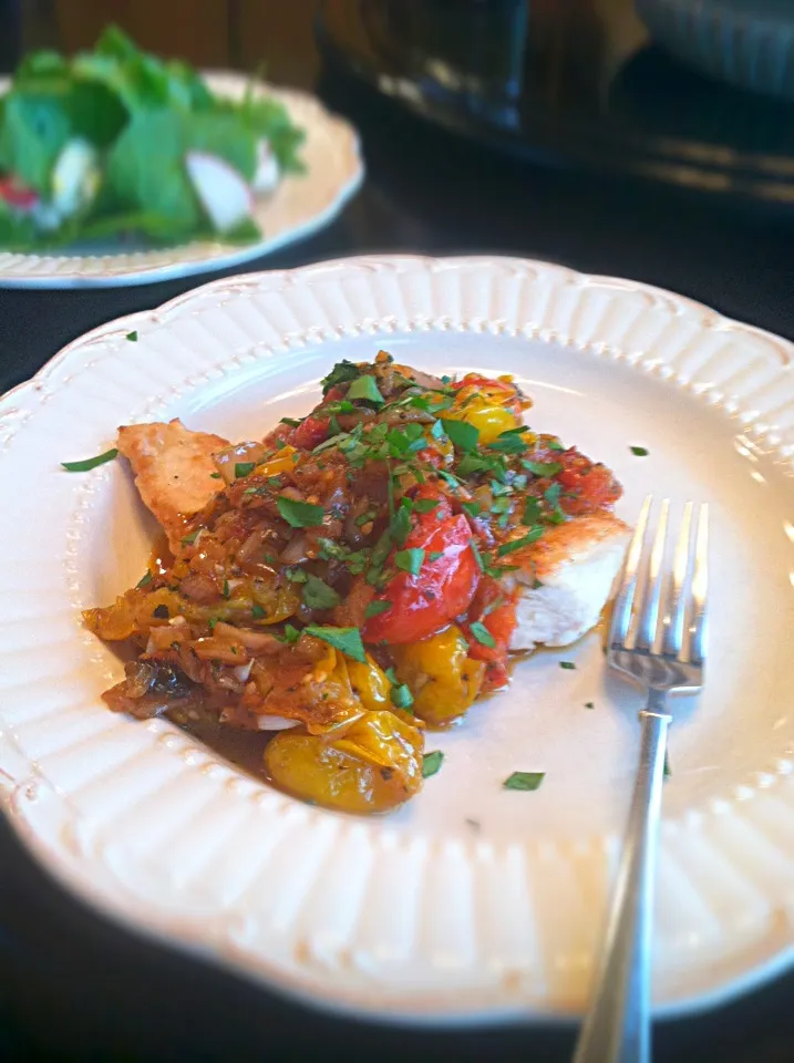 Chicken with Herb-Roasted Tomato Pan Sauce|K Goodnessさん