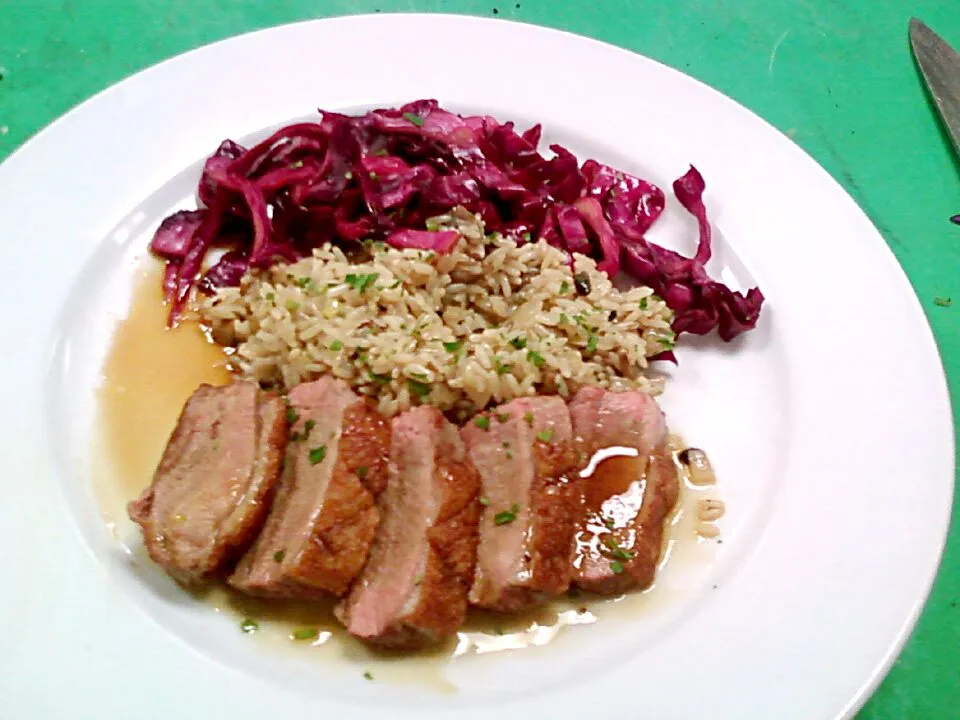 Seared Duck Breast with Wild Rice & Red Cabbage.|Mo Bettaさん