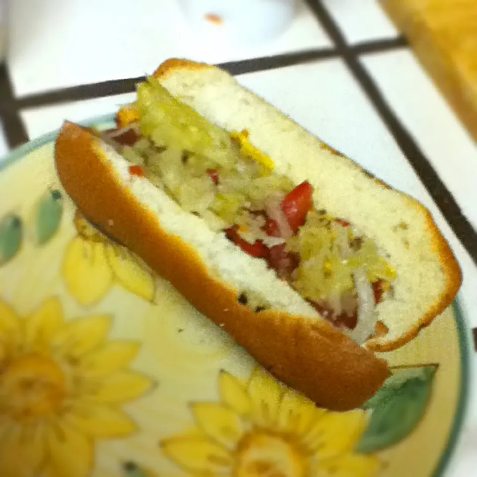 Tempeh hot dog, Kim chi, tomato on gluten free bun|Sai linさん