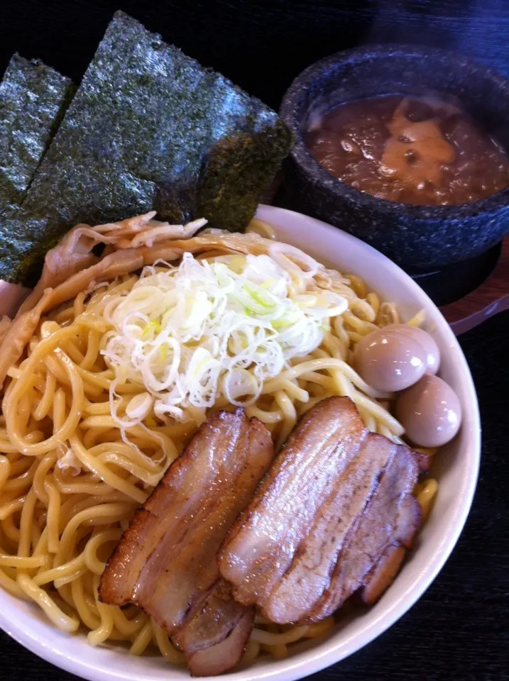 Snapdishの料理写真:濃厚焼干しつけ麺 全部のせ|Yoshiさん