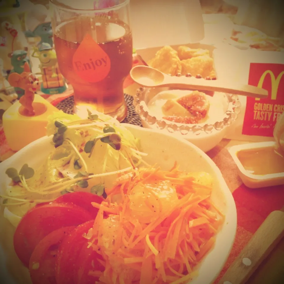 今日のトモコンダテはにんじんと文旦のラペサラダとジャンクフード🐹🍟🍅🍴💨|🇯🇵ともこちゃん。さん