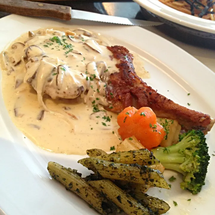 Porkchop mustard cream sauce|miyummyさん