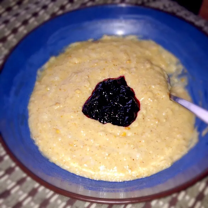 Peanut butter and jelly porridge|Maryamさん