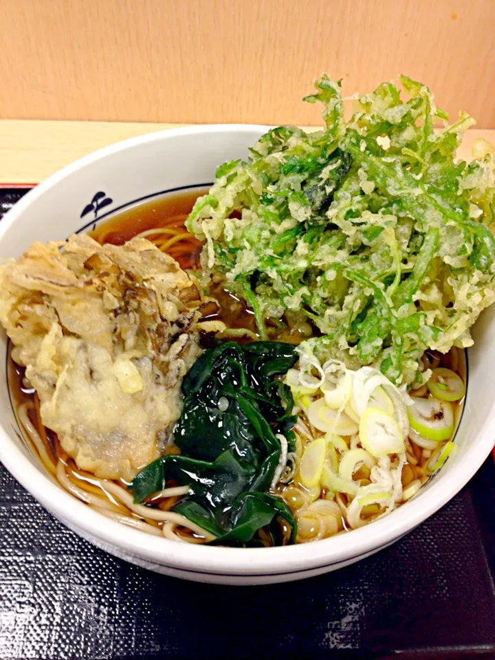 舞茸天・春菊かき揚げ蕎麦|炊かれたいオトコ おこん 小栁津さん