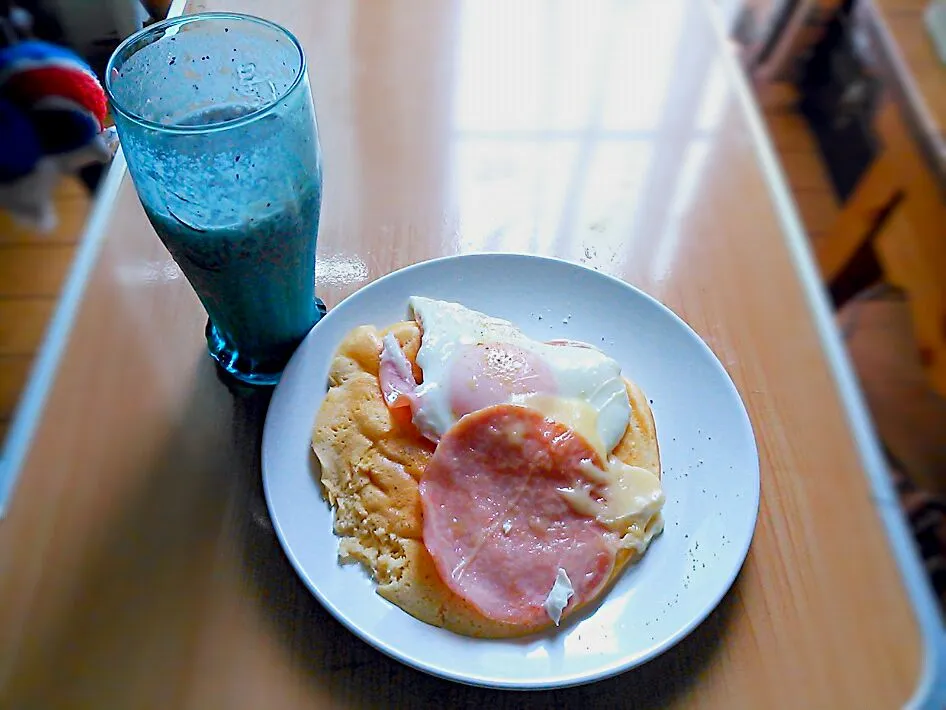 Snapdishの料理写真:ホットケーキゴハン󾦀|後藤ゆーさん