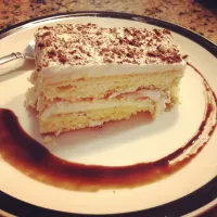 Snapdishの料理写真:Tiramisu cake|Ashleyさん