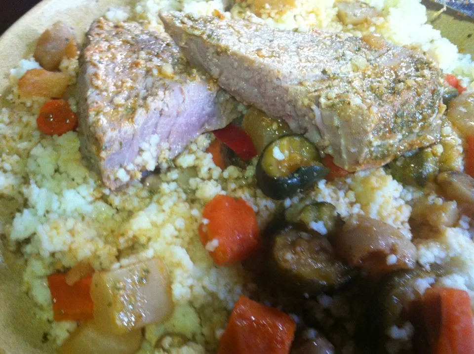 Low cook tuna on a couscous dish|PHILIPPEさん