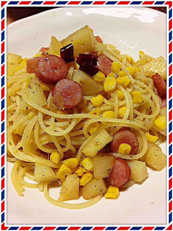 Snapdishの料理写真:ジャーマンポテトパスタ 再び 生🌽入り🎶|のんさん