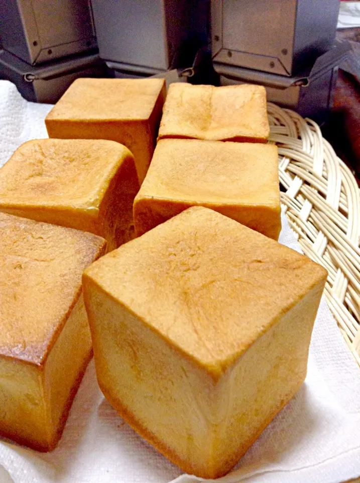 mikachiさん有難う💖初めてのアルタイトで♪( ´θ｀)ノ   🍞キュービックパン🍞 My First Cubic Bread|yorikoさん