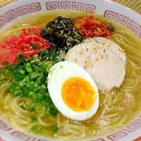 Snapdishの料理写真:マルタイ棒ラーメンで作った今日の晩ご飯〜🍜😋