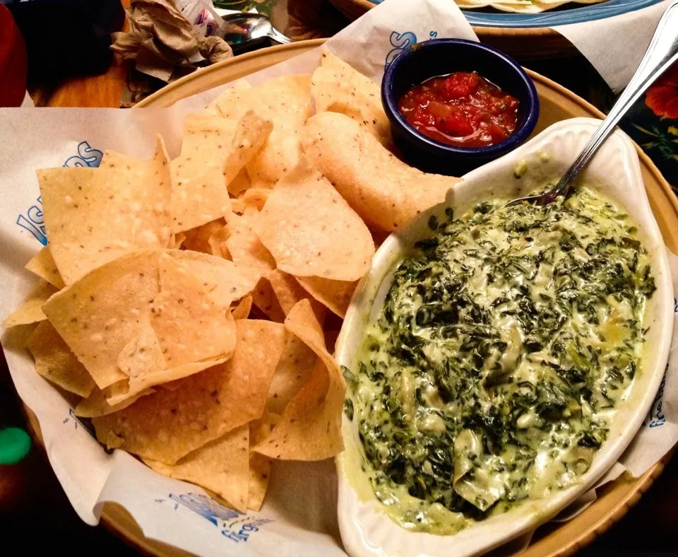 Spinach Artichoke Dip from Islands|sooprcoolchicaさん