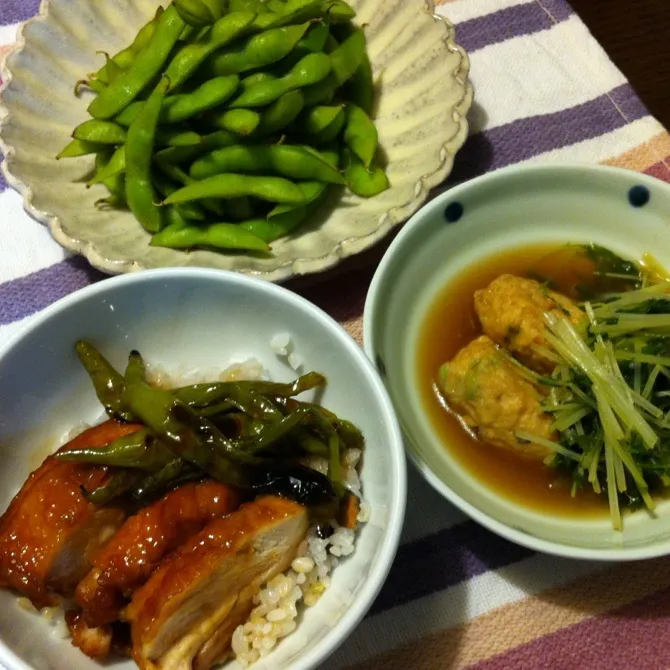 鶏の照り焼き丼、がんもどきと水菜の煮物、枝豆|きりママさん