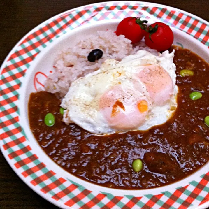 目玉焼きのせ・牛すじカレー|きりママさん