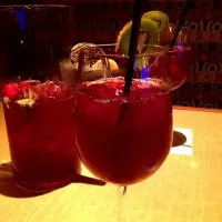 Red Sake' Sangria
Bogle merlot, gekkeikan sake', fresh squeezed fruit.|Hermioneさん