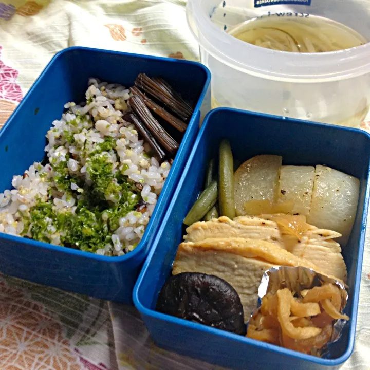 単身赴任のお弁当  鶏と大根ソテー白ワインビネガー風味|ぽんたさん