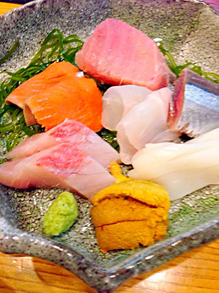 Snapdishの料理写真:assortment of sashimi🐟刺し盛り|🌈Ami🍻さん