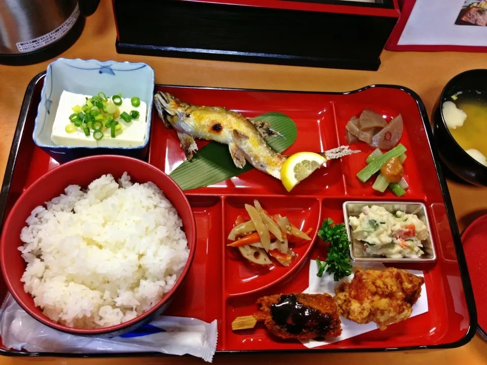 焼き鮎定食|ひろさん