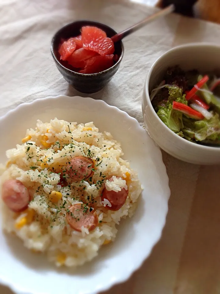 炊飯器ピラフでお昼ご飯|mihaさん