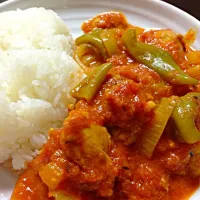 Snapdishの料理写真:チキン・ジャルフレジ久しぶりの投稿で久しぶりのカレー的なものを(^-^)|大きな樹さん