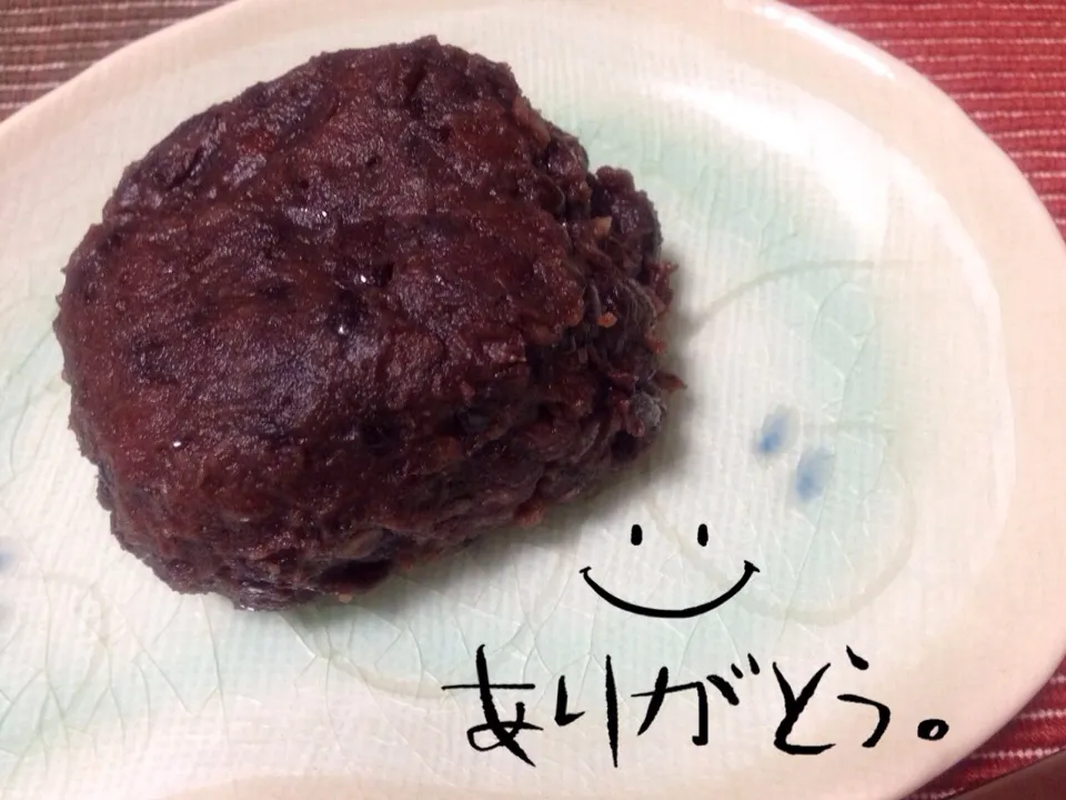 Snapdishの料理写真:友達のお母さん作☆小豆から炊いたよ 絶品お萩(*^_^*)|machikoさん