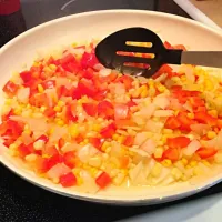 Snapdishの料理写真:Corn and sweet pepper stir fry|Rubyさん