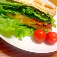 Snapdishの料理写真:sandwich / egg♡cheese♡lettuce♡sausage|yasuminさん