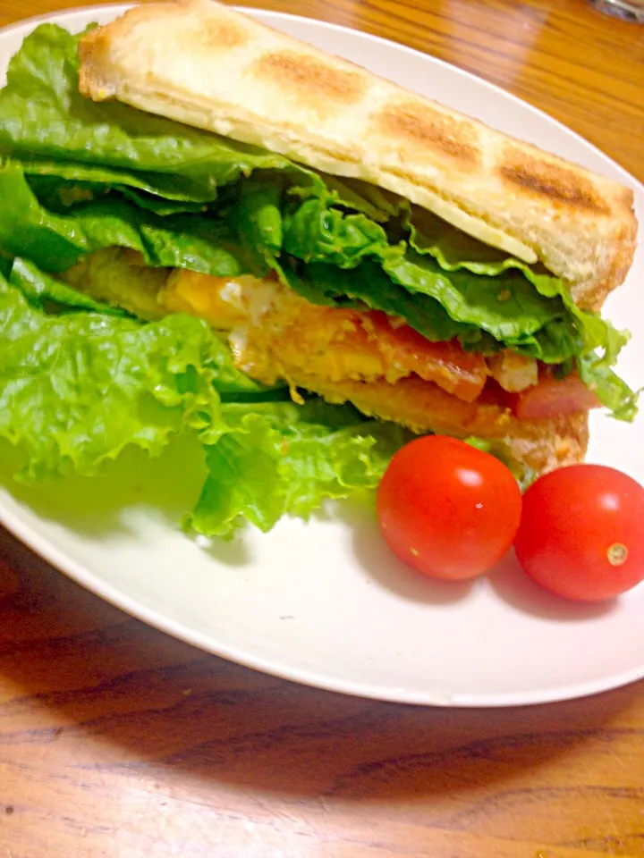 sandwich / egg♡cheese♡lettuce♡sausage|yasuminさん