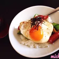 アボカドとソーセージの照り丼♡|micha♡さん