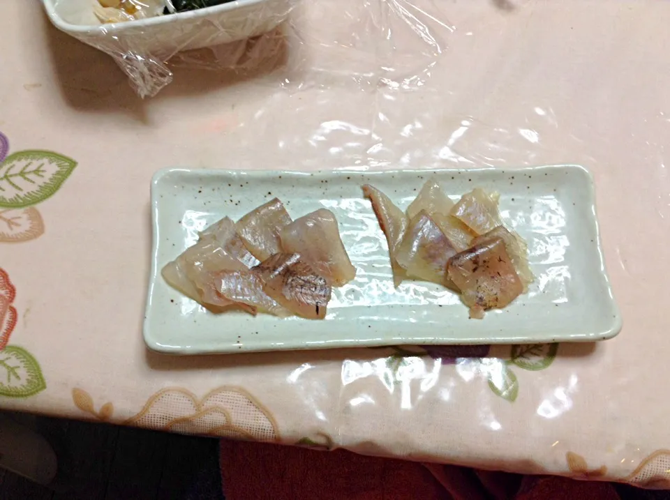 Snapdishの料理写真:今日の釣果料理 昆布締め|あっくんさん