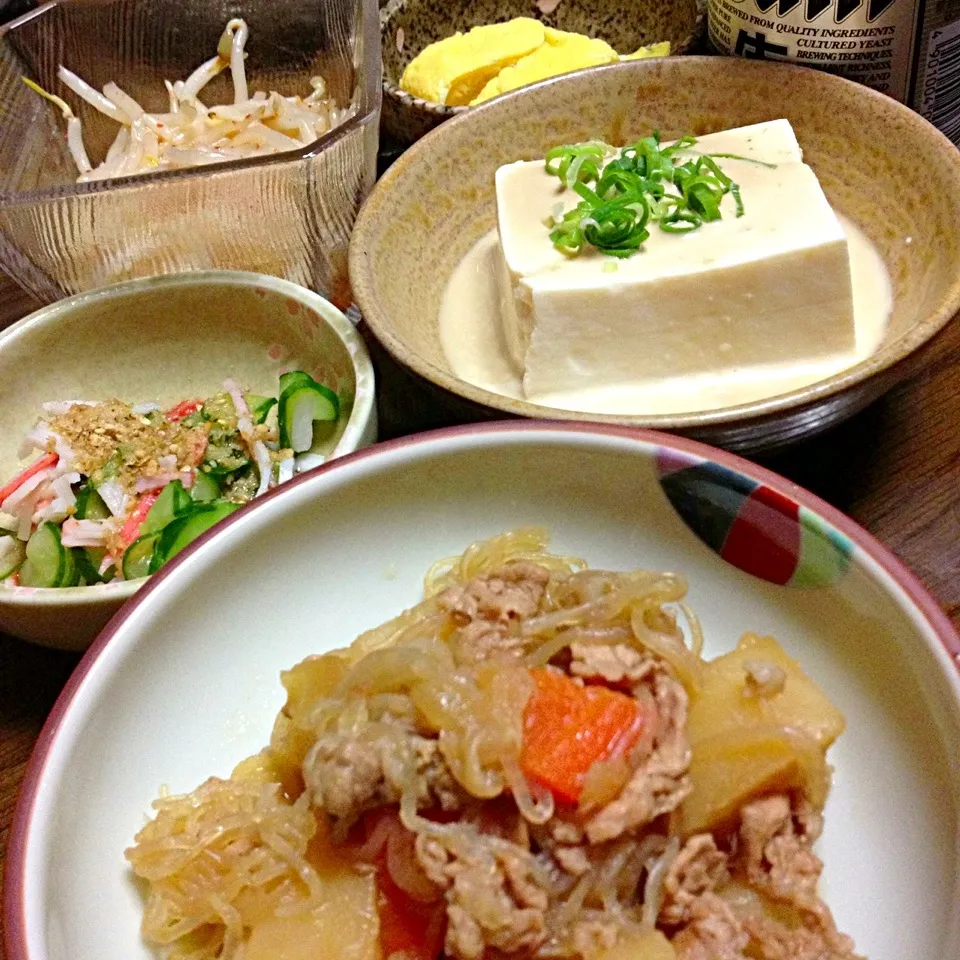 肉じゃが・冷奴・きゅうりとカニカマの酢和え・もやしのナムル|そらひめさん