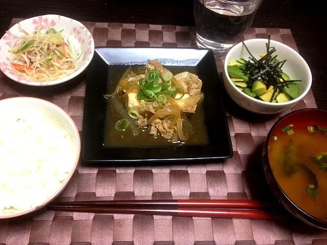 肉豆腐、アボカド、サラダ|なつさん