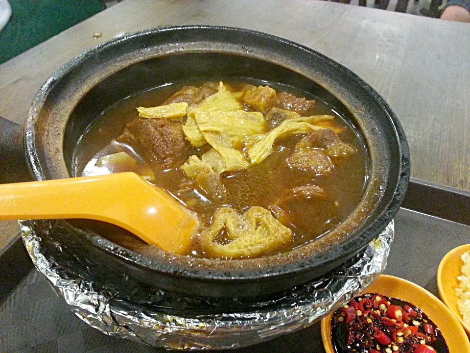 Snapdishの料理写真:Klang 肉骨茶 (Bak Kut Teh)|Tommy Lowさん