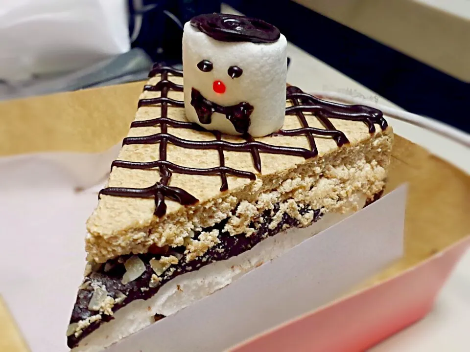 marshmallow smores cake!|enihsさん