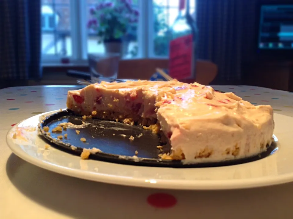 Strawberry and white chocolate cheesecake|Katie Walkerさん