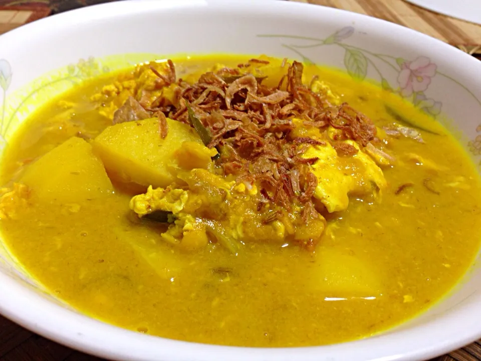 Dhal with Eggs in Coconut Milk|Mummy Masayuさん