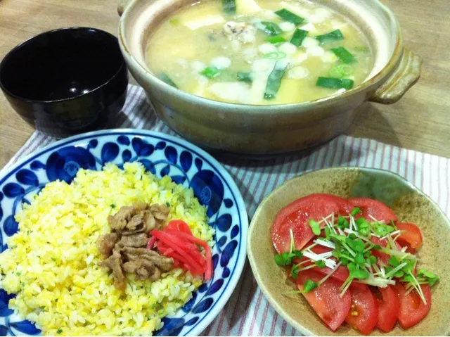 たらアラ汁・黄金チャーハン風豚肉の焼き・肉タレ炒めトマトのポン酢サラダ|まーままさん