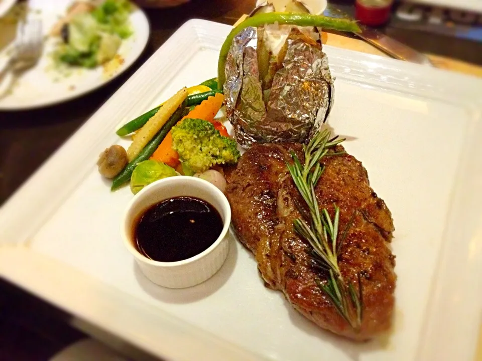 Snapdishの料理写真:Rib eye steak|Wakaさん