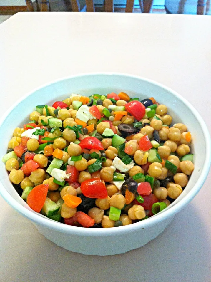 Mediterranean  garbanzo  salad|Debbieさん