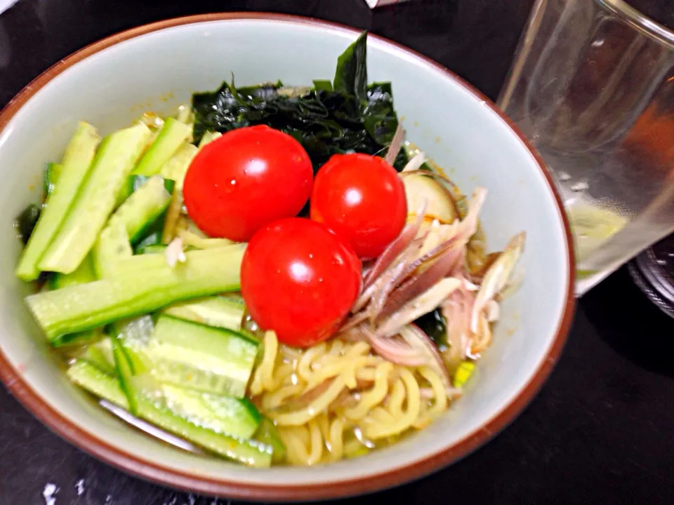 Snapdishの料理写真:トムヤムクンラーメン 自作自宴|じゅんいちさん