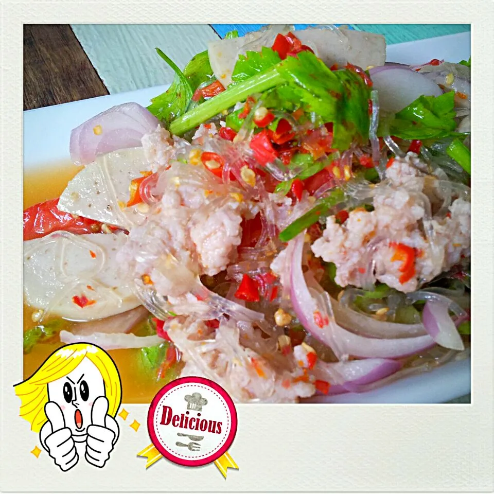 ยำวุ้นเส้น  spicy salad with vermicelli and pork (yum-woon-sen) แซบมาก @ร้าน สุขสวัสดิ์ coffee cafe'-สะพานใหม่, Thailand|ChomChuanChim (ชมชวนชิม)さん