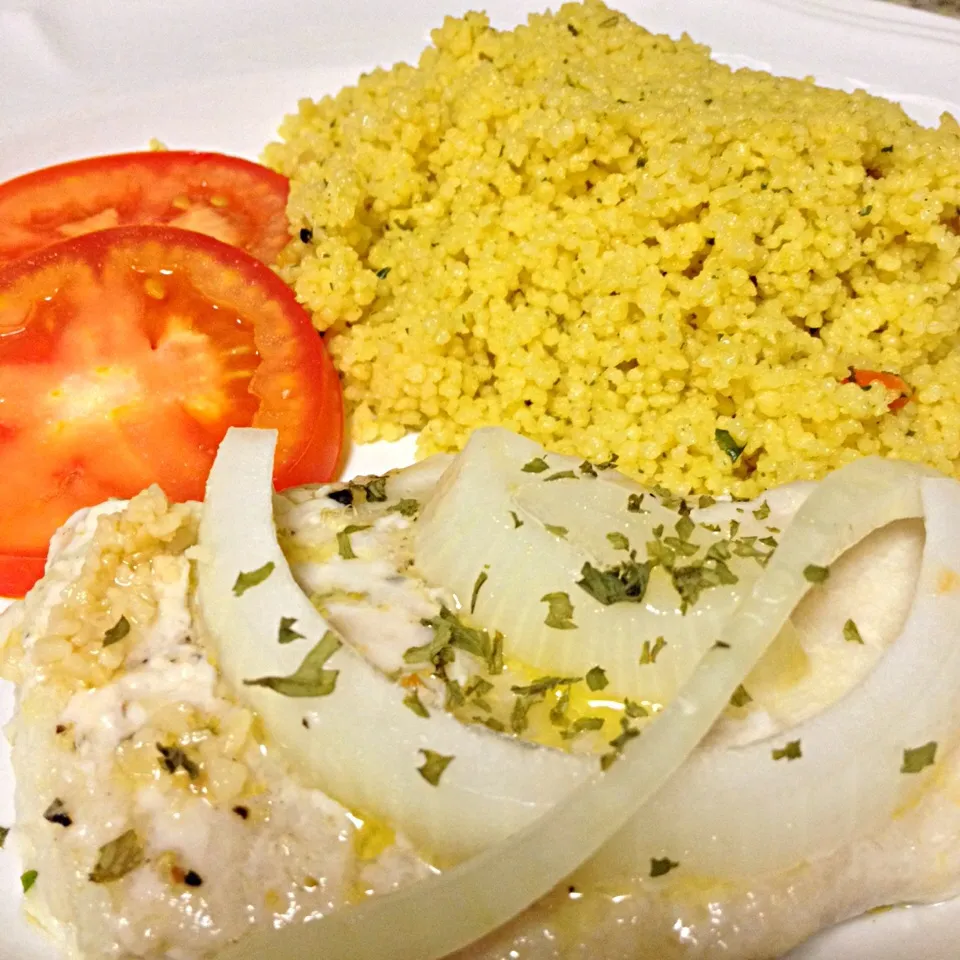 Mako with couscous and tomatoes.|John Tompkinsさん