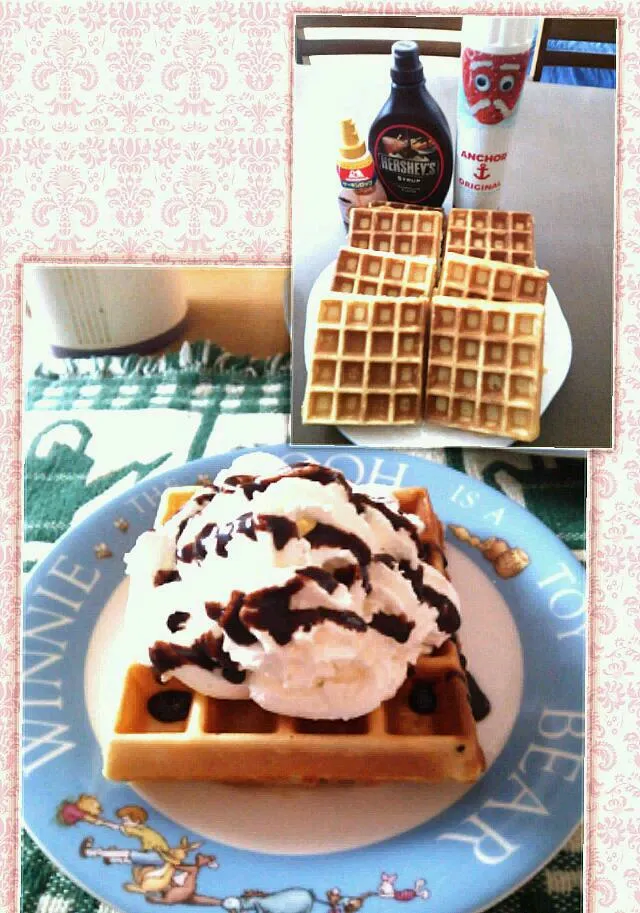 Waffle with chocolate sauce on whip cream♡|マダァムMikikoさん