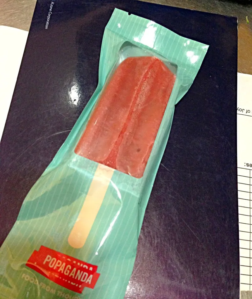 strawberry orange mango popsicle!|hweeyhさん