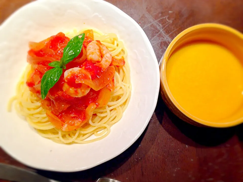 トマトソースパスタ🍝＆パンプキンスープ|みぃさん