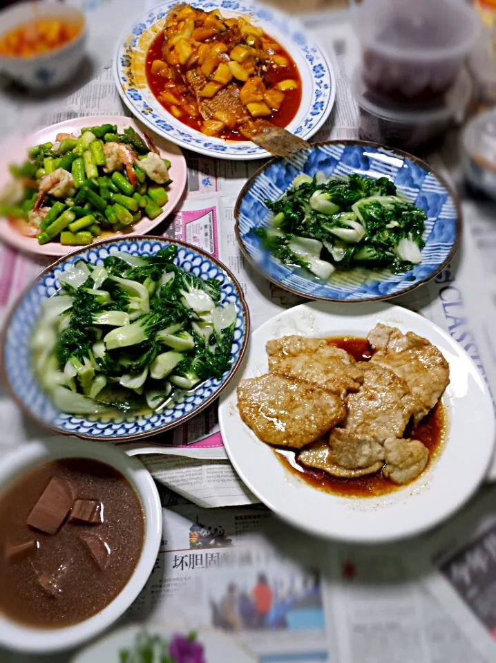 Mom's home cooked dinner for the whole family|genさん