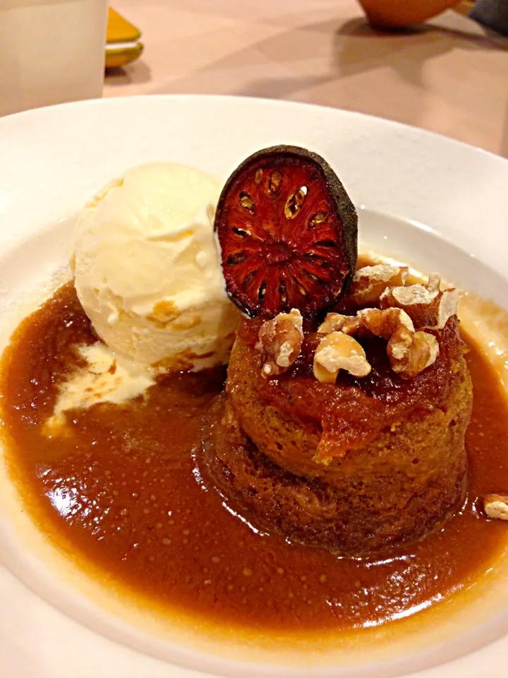 Bael fruit cake with vanilla ice cream|PhUnGさん