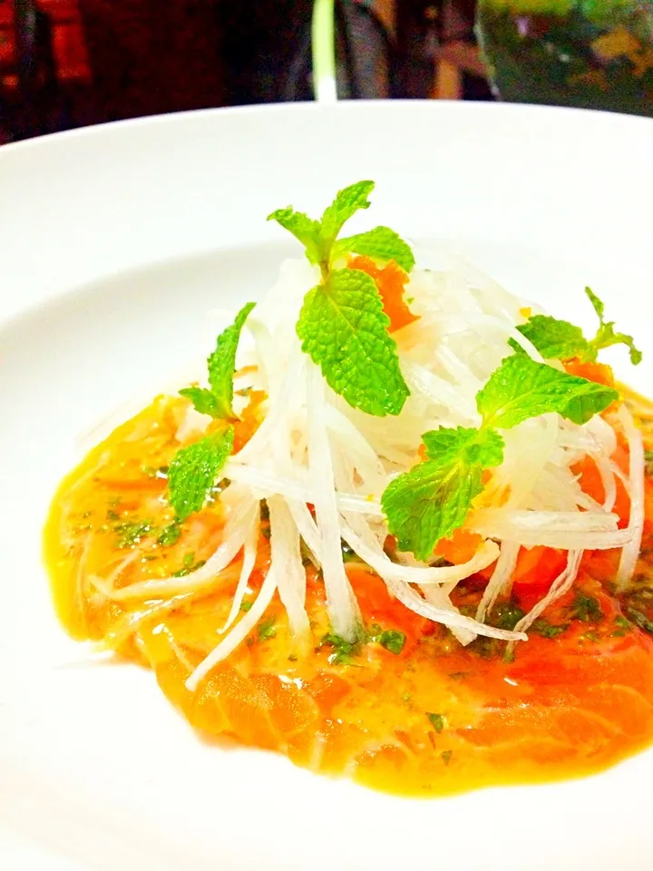 Salmon spicy carpaccio|Namo S-ccrさん