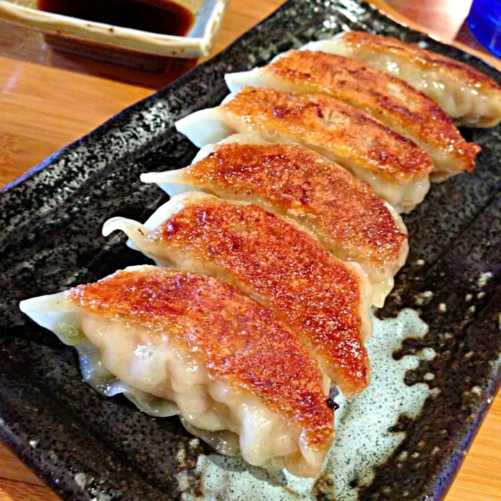 gyoza@ra-menya shoku, las vegas 中身ギッシリのギョウザでラーメンへの期待高まる|うきさん