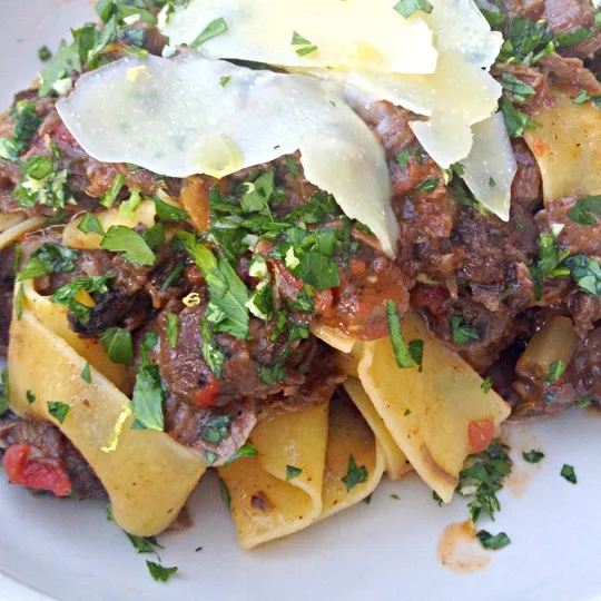 Papardelle w/ beef cheek Ragu and gremolata|paddyさん